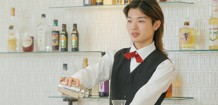 バーテンダー